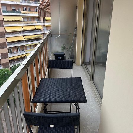Le Borrigo Pick Up Airport Lägenhet Menton Exteriör bild
